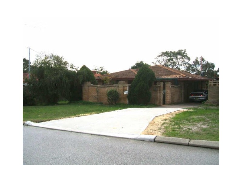 18 Kingfisher Loop, Willetton WA 6155