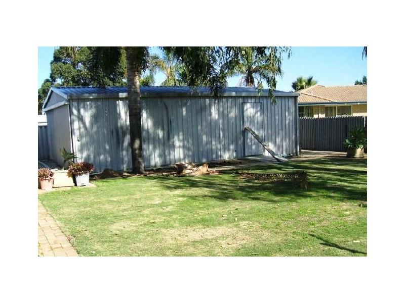 18 Waratah Court, Maddington WA 6109