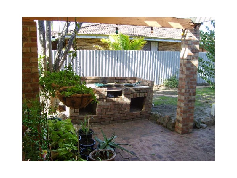 3 Hatcher Way, Parkwood WA 6147