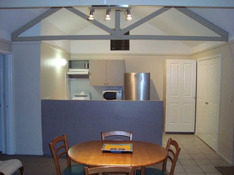 11 India Street, Inglewood WA 6052