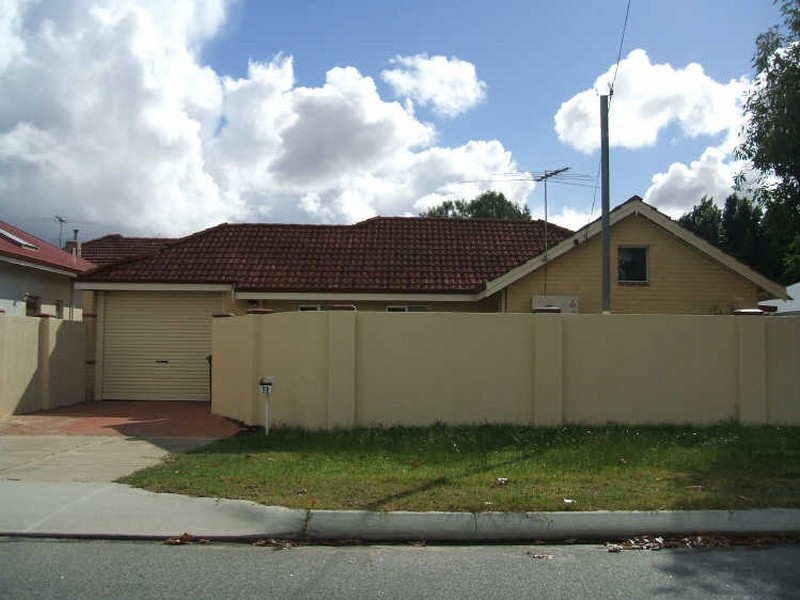 11 India Street, Inglewood WA 6052