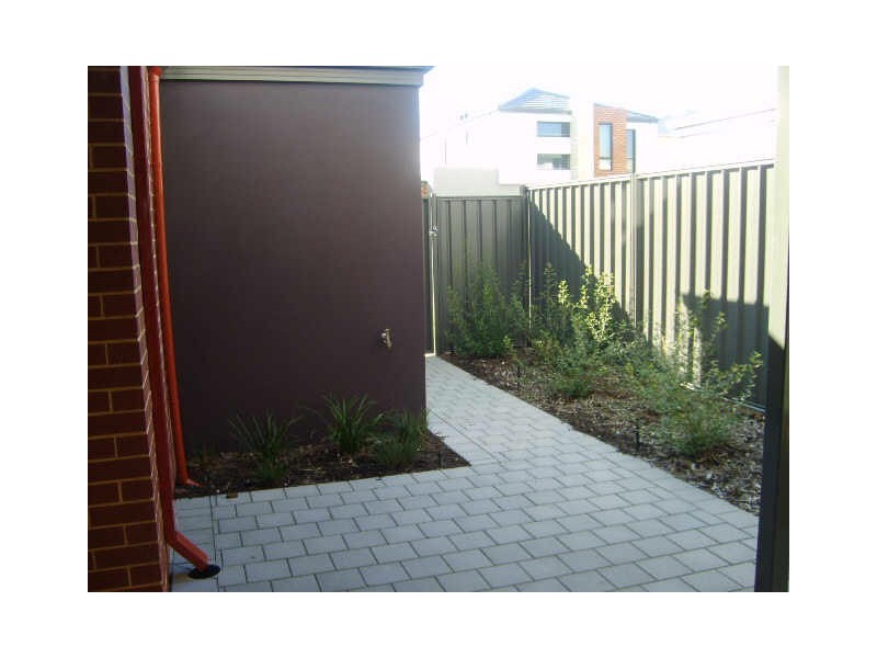 6/18 Deanmore Bend, Hammond Park WA 6164