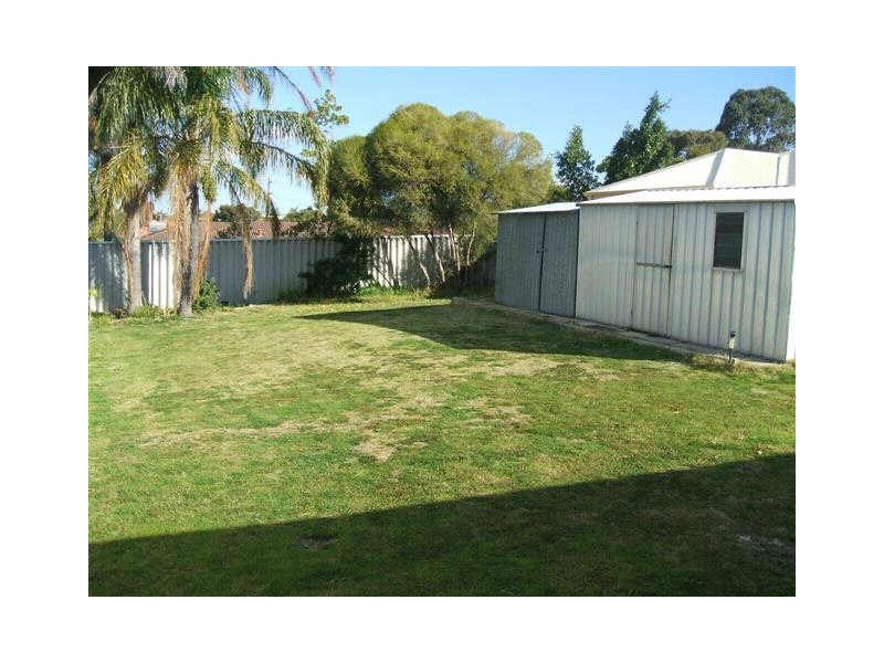 71 Collins Road, Willetton WA 6155