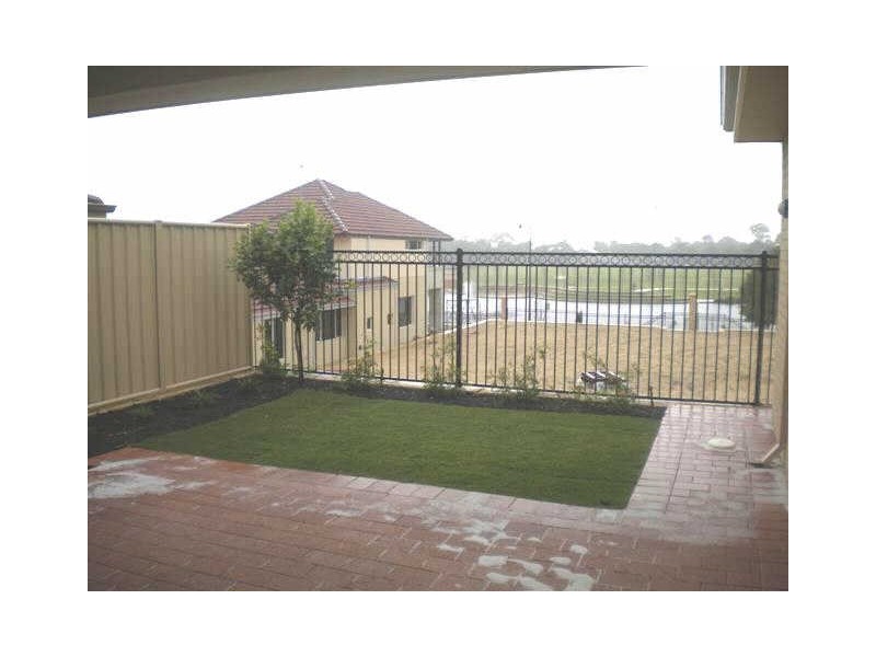 13 Bee Eater Link, Beeliar WA 6164