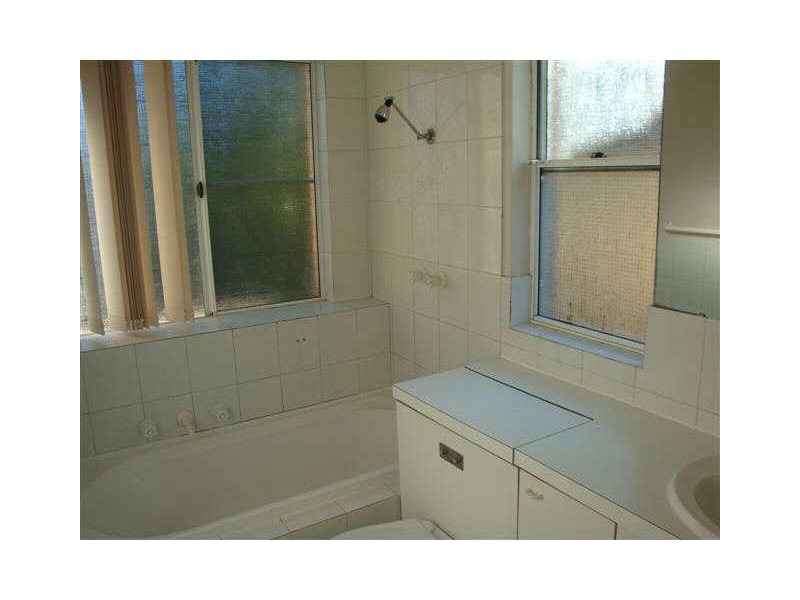 b/193 Fern Road, Wilson WA 6107