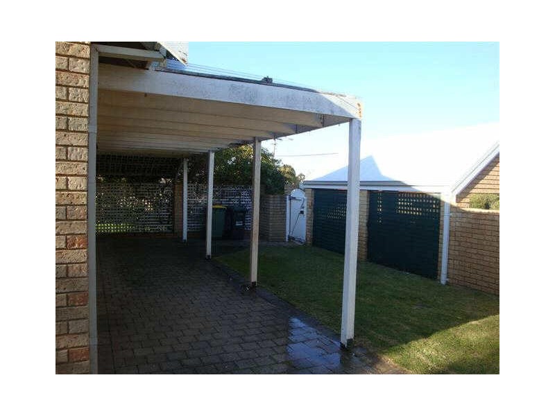 b/193 Fern Road, Wilson WA 6107