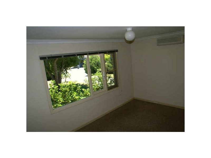 6 Southgate Road, Langford WA 6147