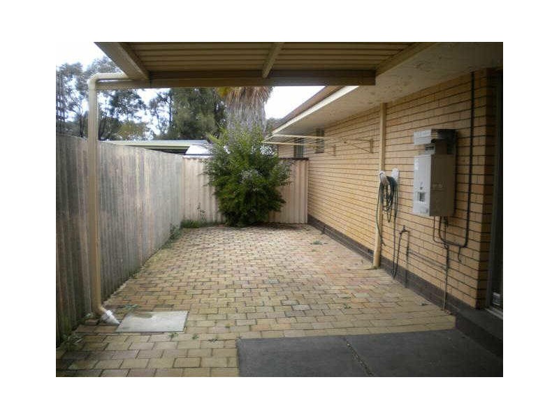 a/65 Glyndebourne Avenue, Thornlie WA 6108