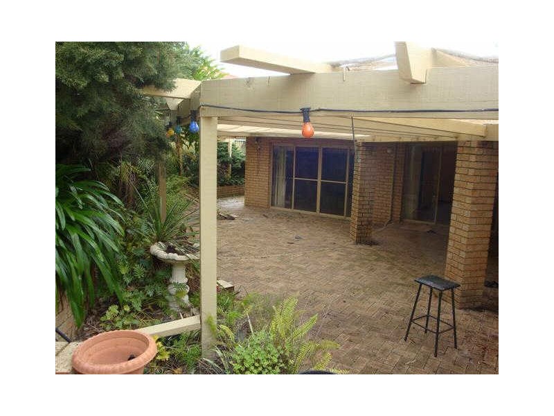 54 Merrifield Circle, Leeming WA 6149