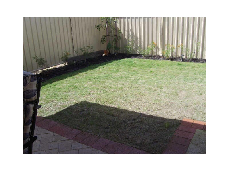 25 Manchester Way, Canning Vale WA 6155