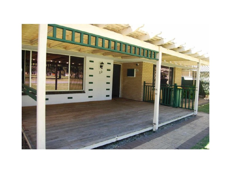 52 Parklands Square, Riverton WA 6148
