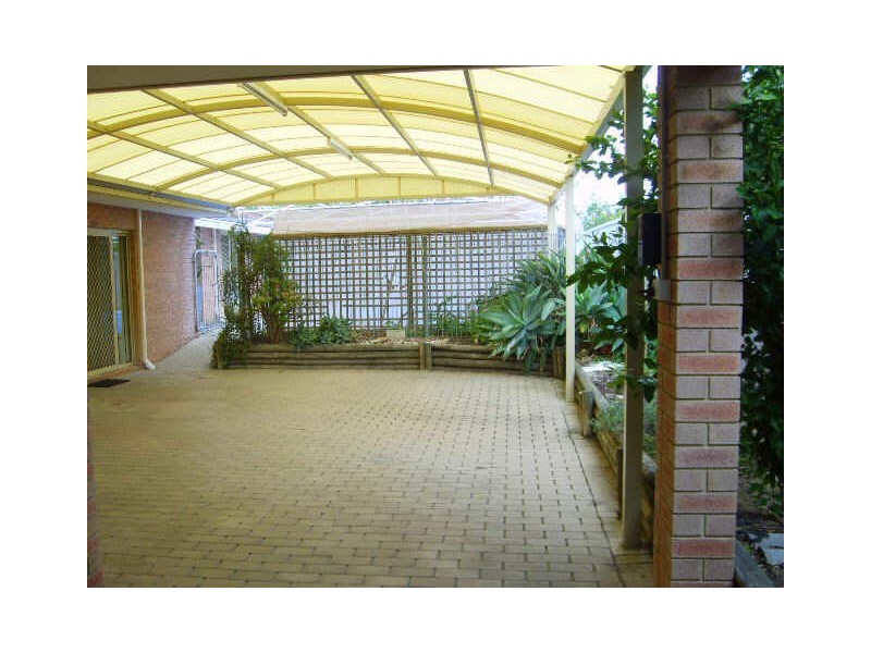 5 Robbins Place, Winthrop WA 6150