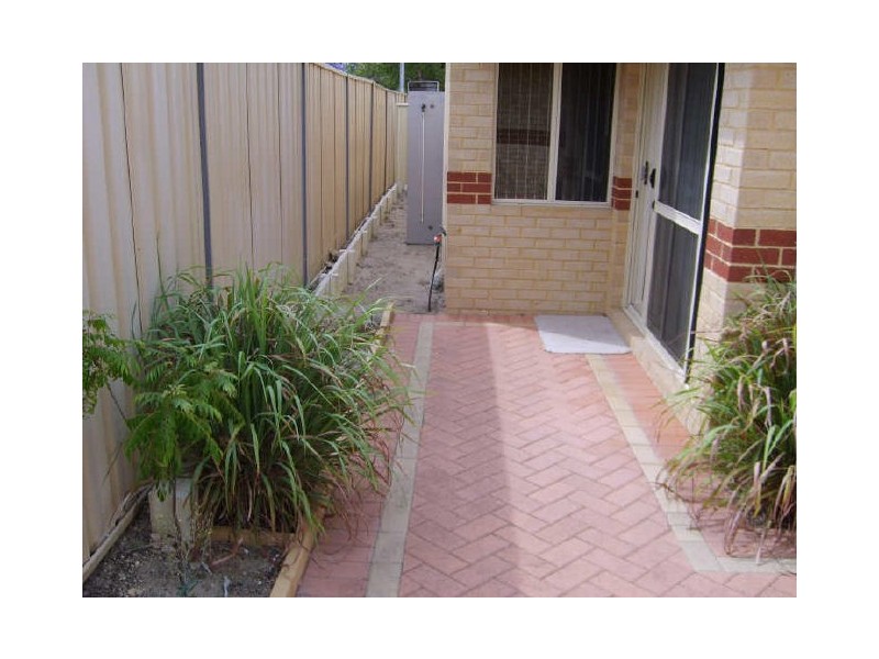 2/40 Willcock Street, Ferndale WA 6148