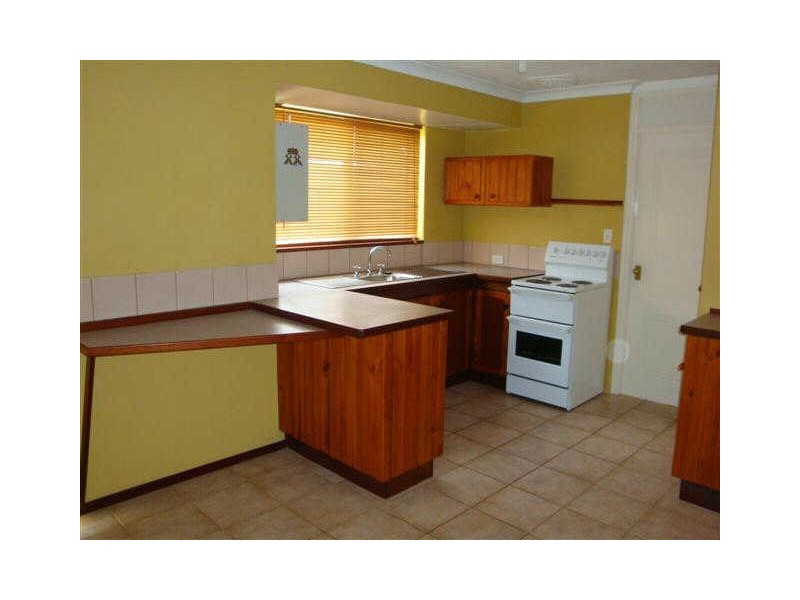 17 Jewel Court, Langford WA 6147