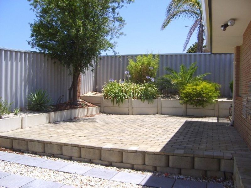 7/8 Neon Close, Parkwood WA 6147