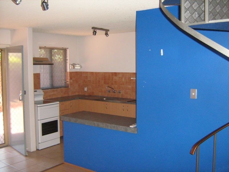 11/246 Flinders Street, Yokine WA 6060