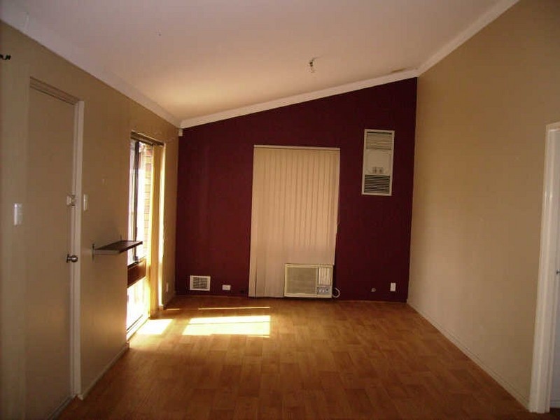 34 Vellgrove Ave, Parkwood WA 6147