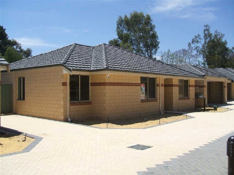 4/456 Kalamunda Rd, High Wycombe WA 6057