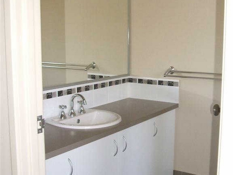 4/456 Kalamunda Rd, High Wycombe WA 6057