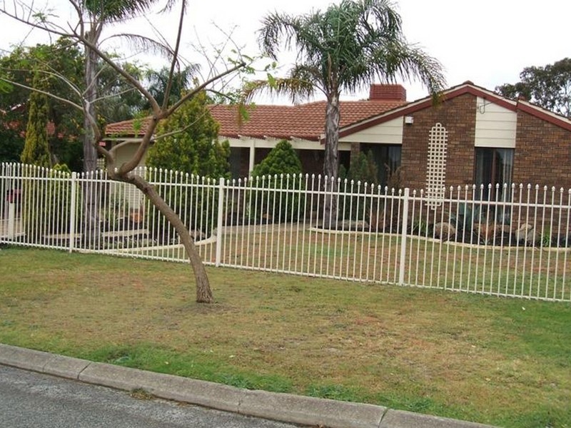 4 Saffron, Riverton WA 6148