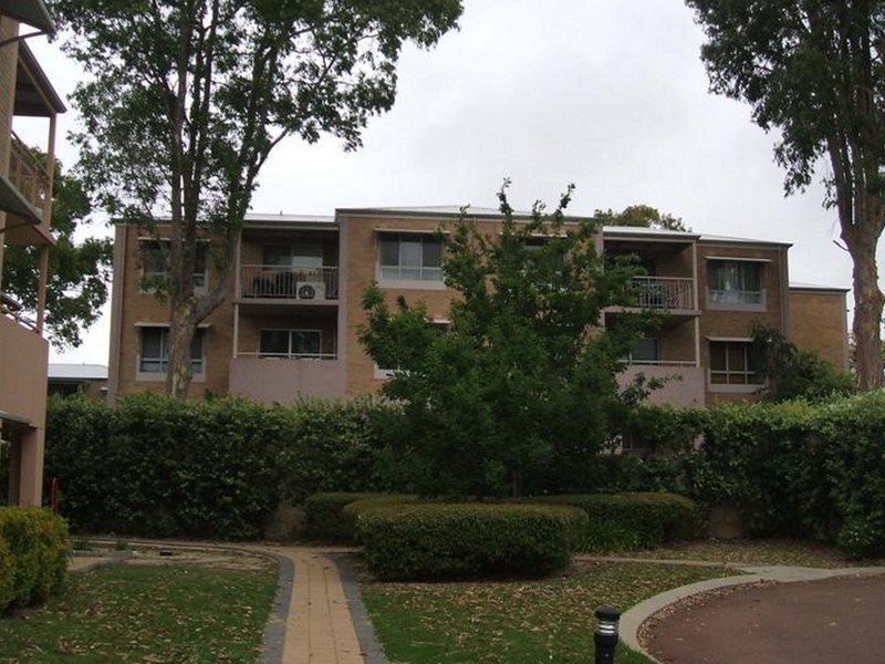 31/15 Friar John Way, Coolbellup WA 6163