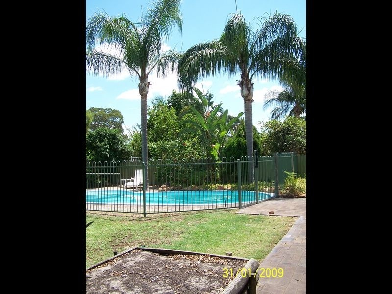 25 Vellgrove Avenue, Parkwood WA 6147