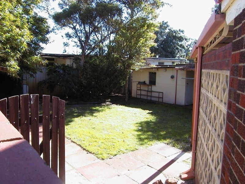1 Cromer Place, Lynwood WA 6147
