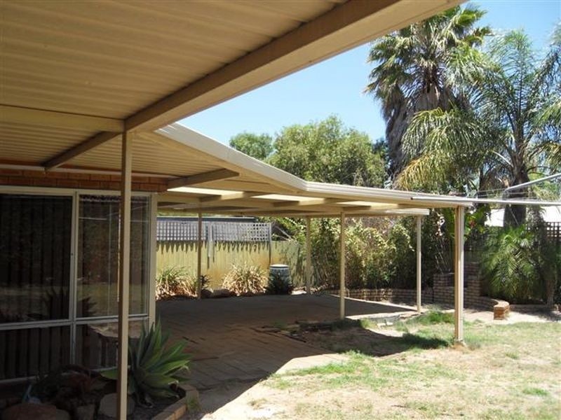 4 Bicheno Way, Willetton WA 6155