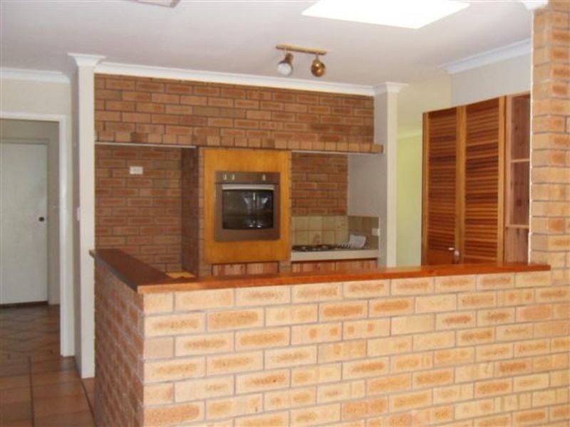 4 Bicheno Way, Willetton WA 6155