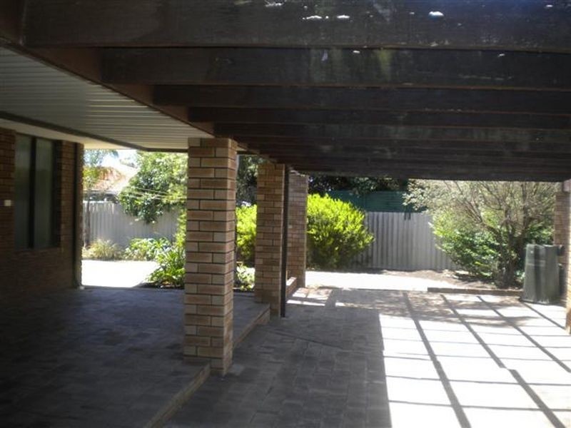 7 Lauri Court, Parkwood WA 6147