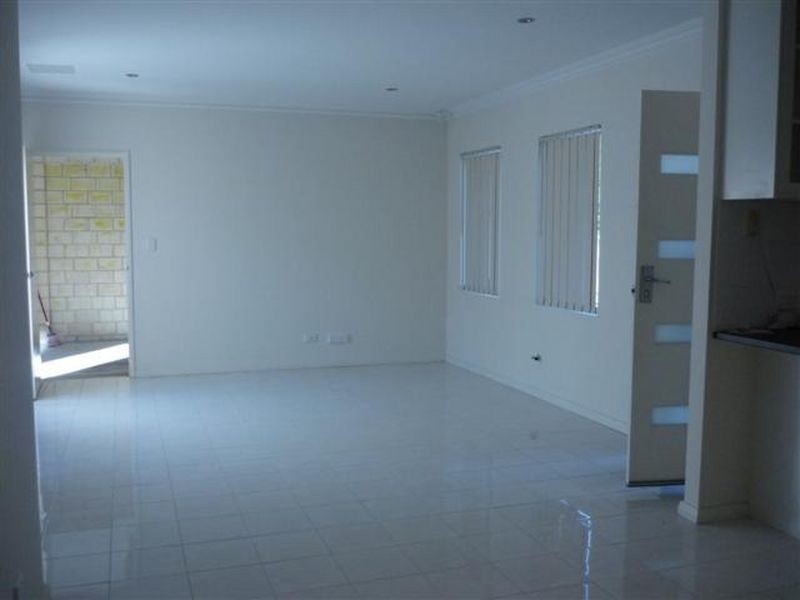 1/72 Station Street, Cannington WA 6107