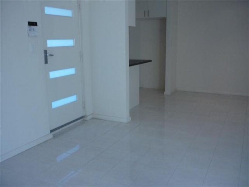 1/72 Station Street, Cannington WA 6107