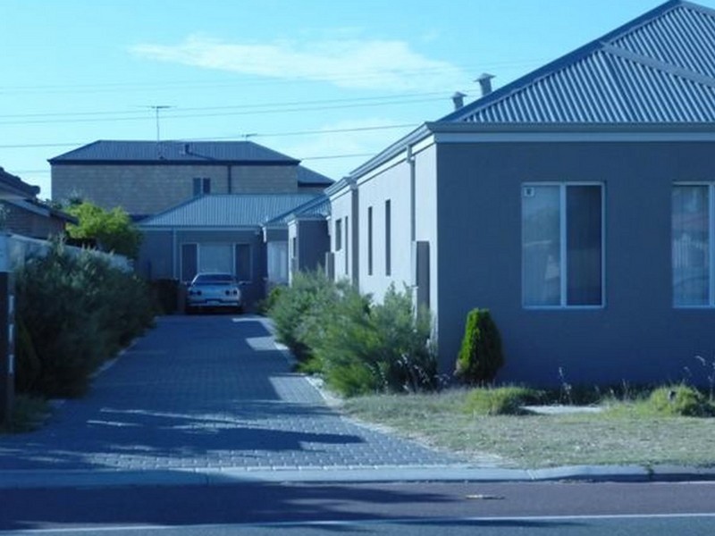 1/72 Station Street, Cannington WA 6107