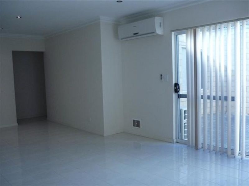 1/72 Station Street, Cannington WA 6107