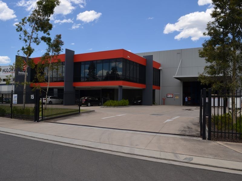 15 Yulong Close, Moorebank NSW 2170