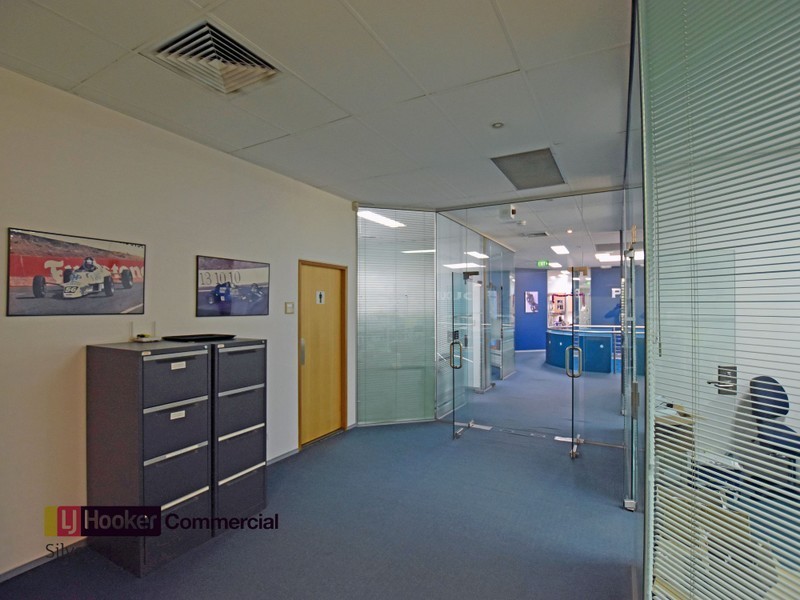 First Floor/1 Davis Road, Wetherill Park NSW 2164