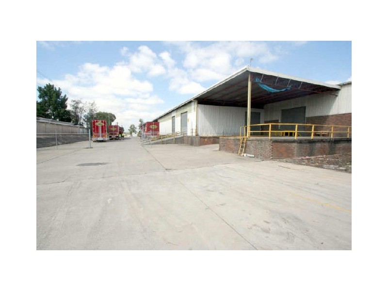 Warehouse 1 & 2/111 Warren Road, Smithfield NSW 2164