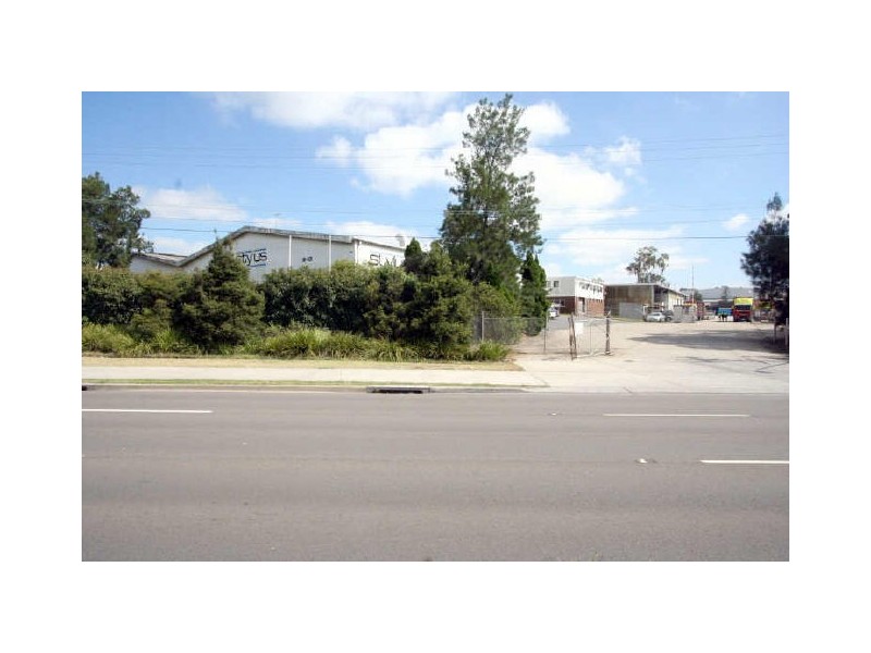 Warehouse 1 & 2/111 Warren Road, Smithfield NSW 2164