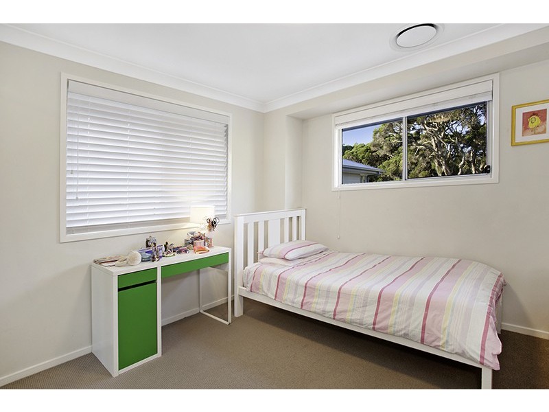 10 Wollstonecraft Avenue, Avalon NSW 2107