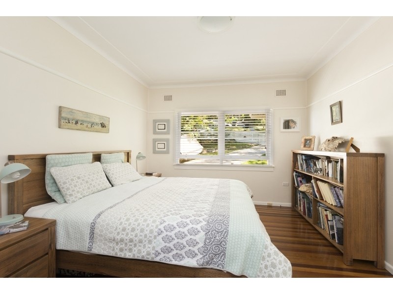 24 Dress Circle Road, Avalon Beach NSW 2107