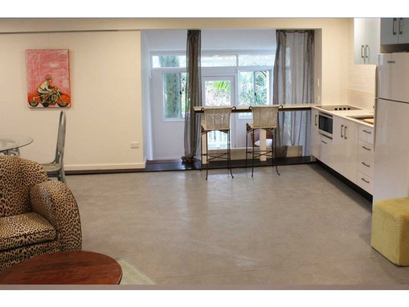 2/88 Hilltop Road Road, Avalon Beach NSW 2107