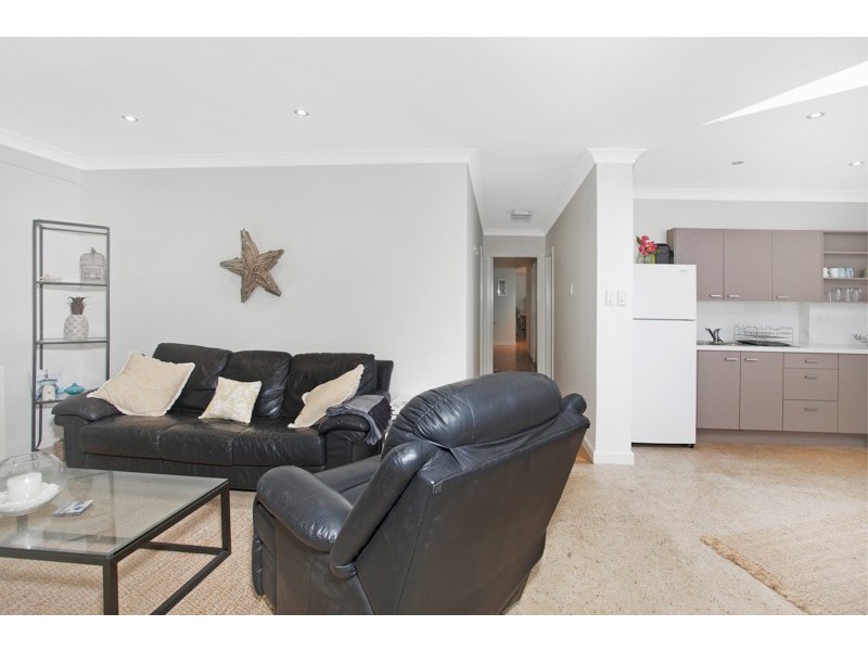 2 Wollstonecraft Avenue, Avalon NSW 2107