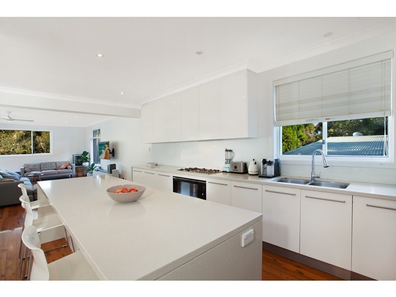 66 Dolphin Crescent, Avalon Beach NSW 2107