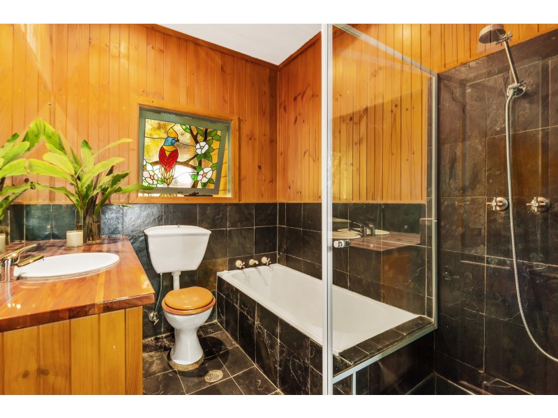 16 Catalina Crescent, Avalon Beach NSW 2107