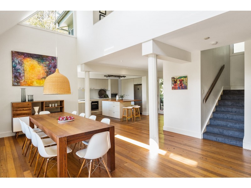 33 Cannes Drive, Avalon Beach NSW 2107