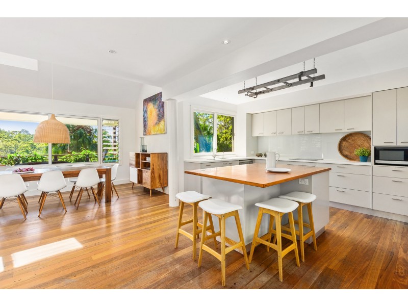 33 Cannes Drive, Avalon Beach NSW 2107