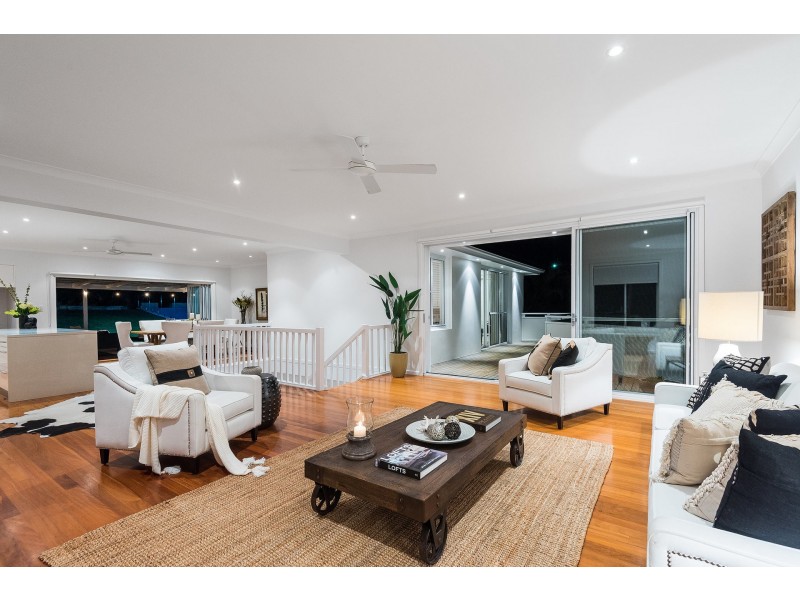 66 Dolphin Crescent, Avalon Beach NSW 2107