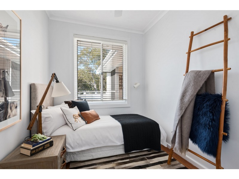66 Dolphin Crescent, Avalon Beach NSW 2107