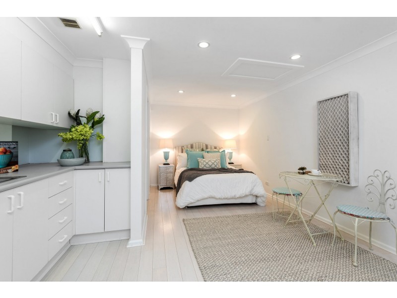 66 Dolphin Crescent, Avalon Beach NSW 2107