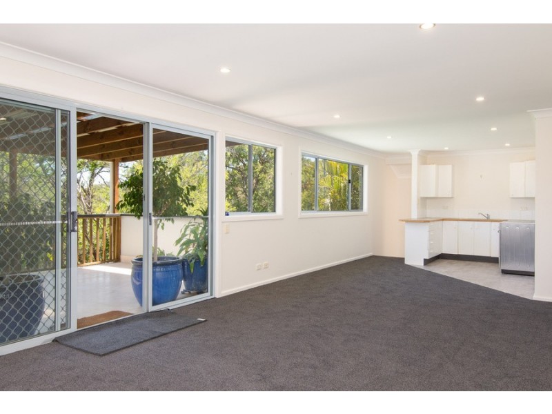 2/25 BINBURRA Avenue, Avalon NSW 2107